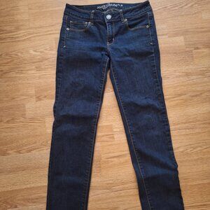 Dark wash American Eagle skinny jeans